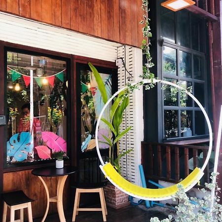 Bee Friend Hostel Chiang Mai Ngoại thất bức ảnh