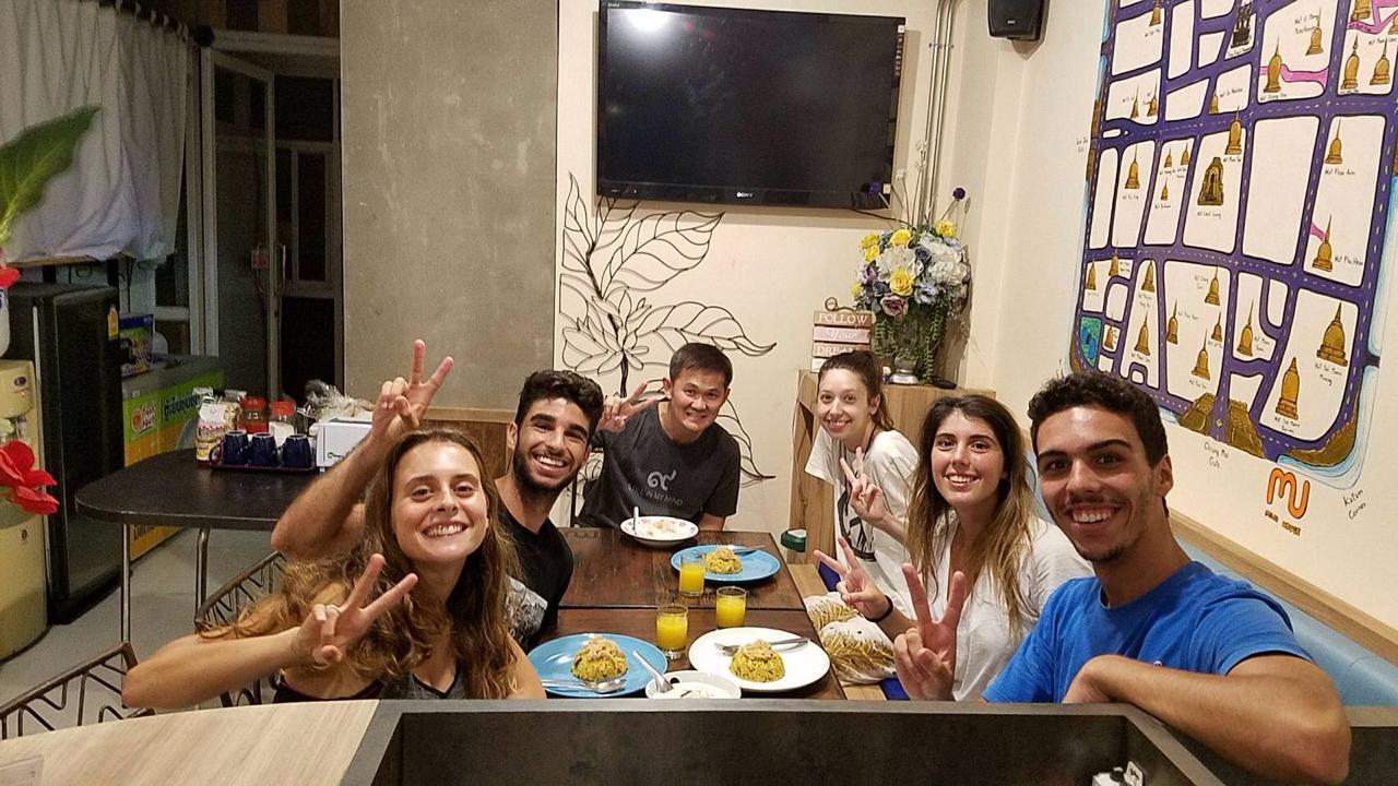 Bee Friend Hostel Chiang Mai Ngoại thất bức ảnh