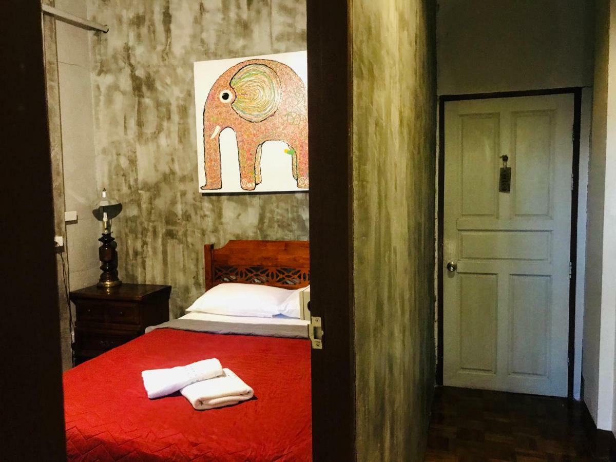 Bee Friend Hostel Chiang Mai Ngoại thất bức ảnh