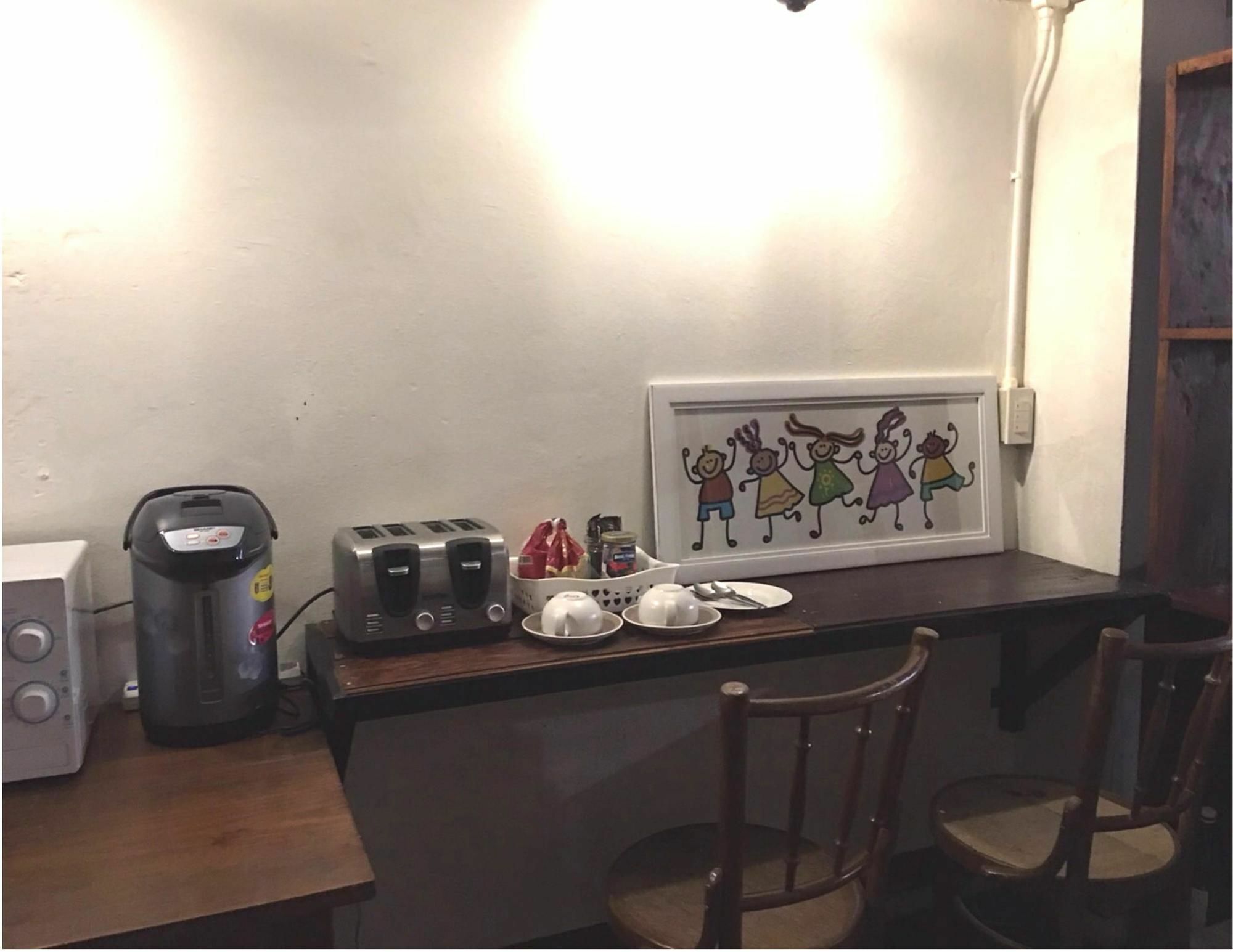 Bee Friend Hostel Chiang Mai Ngoại thất bức ảnh